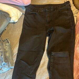 Women American Eagle jeans next level stretch size 12 used like new